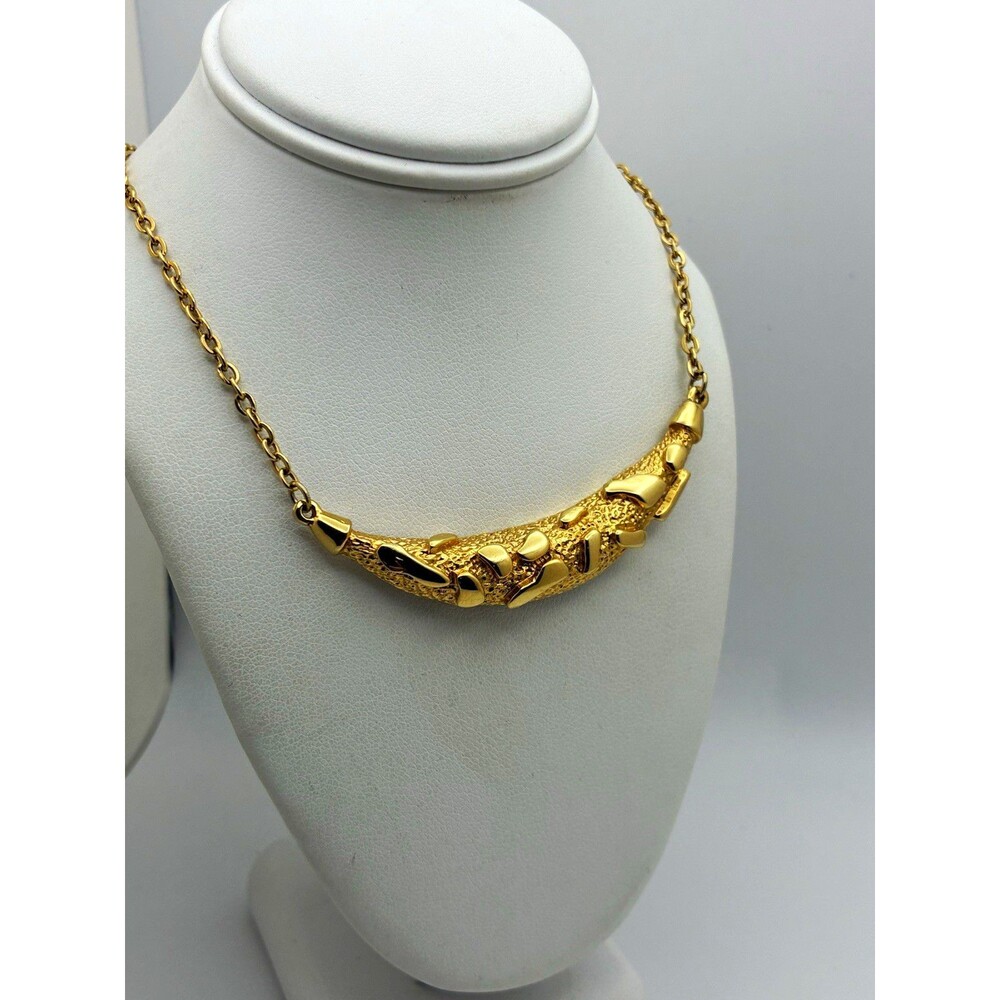 Gold Tone Bar Statement Cable Chain Necklace Spring Ring Closure No Stone Formal